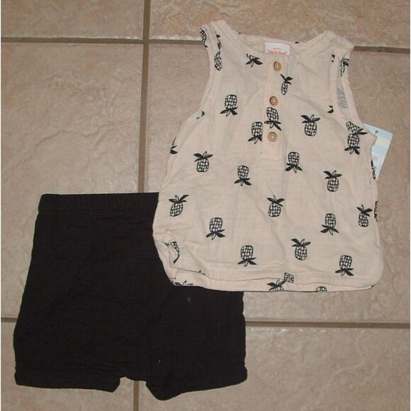 NEW NWT Boys sz 12 Month Gauze Black Shorts & Pineapple Tank 2 Pc Set CAT & JACK - Picture 3 of 4